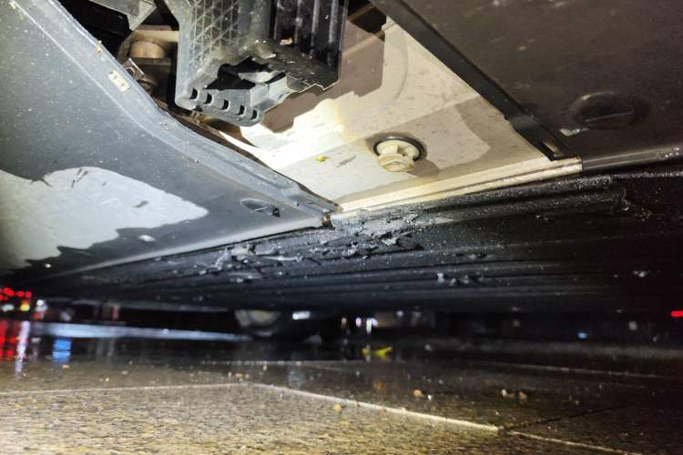 Used Mercedes-Benz EQC 2021 EQC 400 4MATIC Chassis Front Right