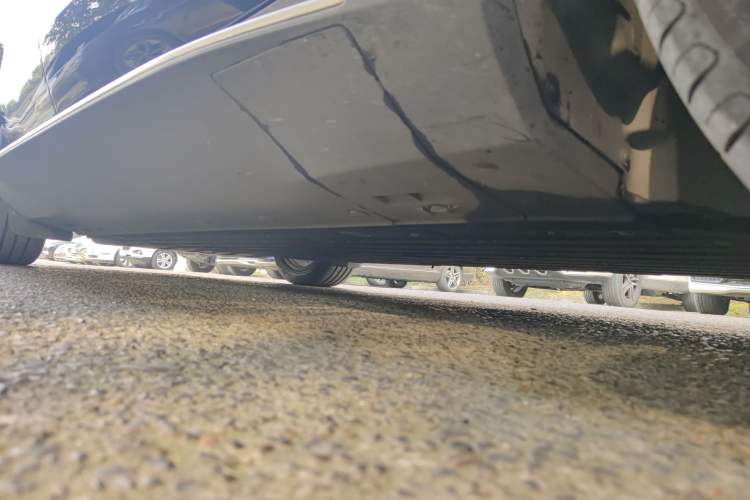Used Mercedes-Benz EQC 2021 EQC 400 4MATIC Chassis Front Right