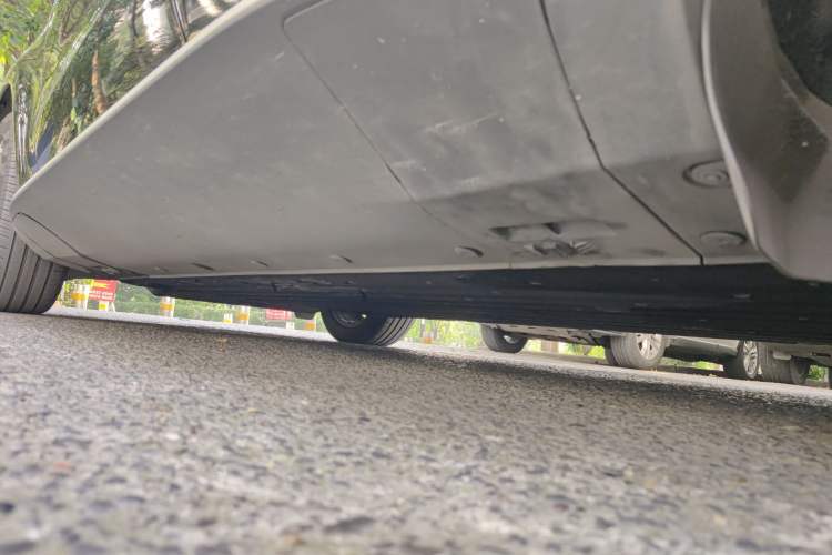 Used Mercedes-Benz EQC 2021 EQC 400 4MATIC Chassis Rear Left
