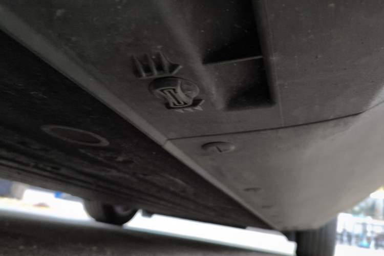 Used Mercedes-Benz EQC 2021 EQC 400 4MATIC Chassis Rear Right