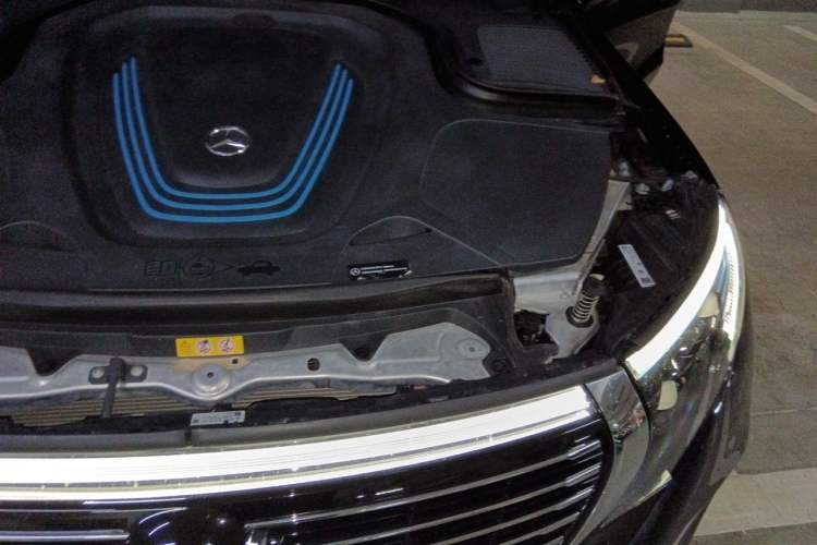 Used Mercedes-Benz EQC 2021 EQC 350 4MATIC Engine Bay Left