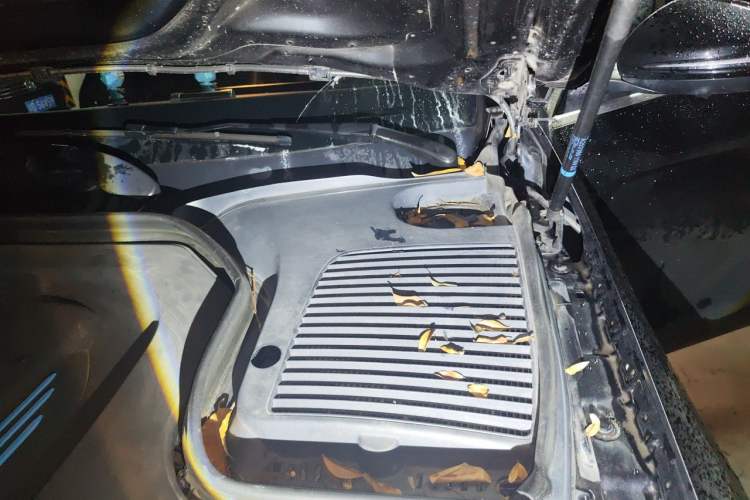 Used Mercedes-Benz EQC 2021 EQC 400 4MATIC Engine Bay Left