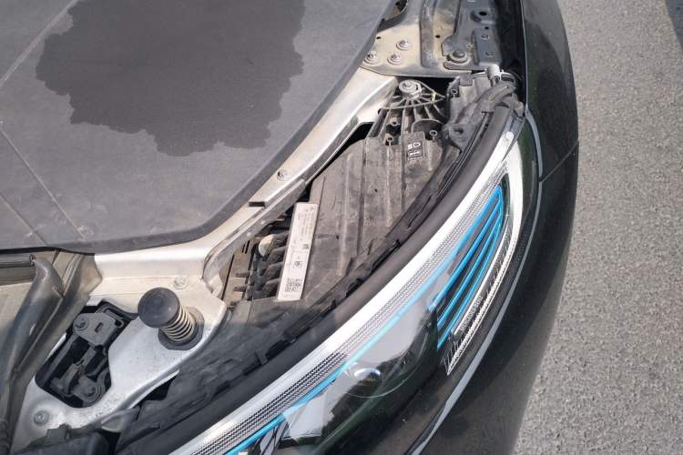 Used Mercedes-Benz EQC 2021 EQC 400 4MATIC Engine Bay Left
