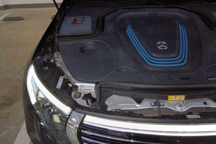 Used Mercedes-Benz EQC 2021 EQC 350 4MATIC Engine Bay Right