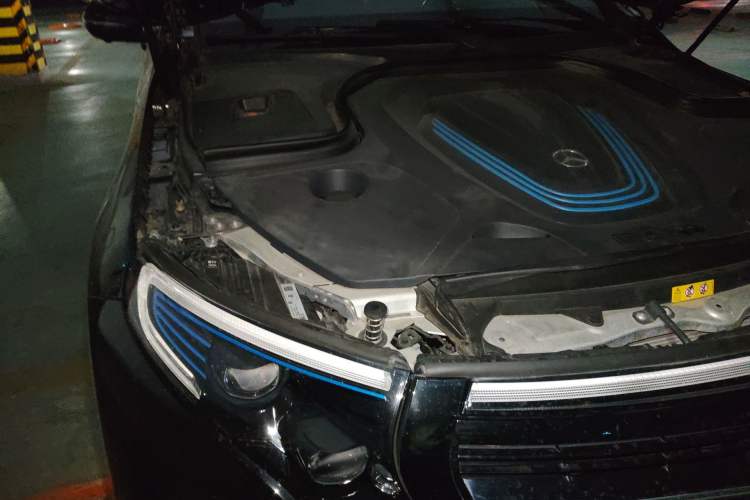Used Mercedes-Benz EQC 2021 EQC 400 4MATIC Engine Bay Right