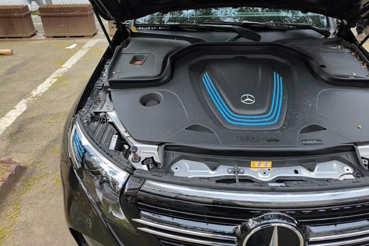 Used Mercedes-Benz EQC 2021 EQC 400 4MATIC Engine Bay Right