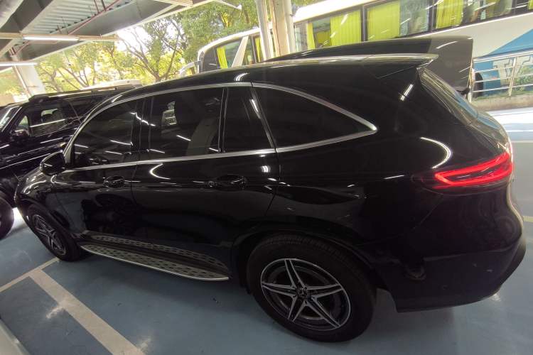 Used Mercedes-Benz EQC 2021 EQC 400 4MATIC Exterior 3