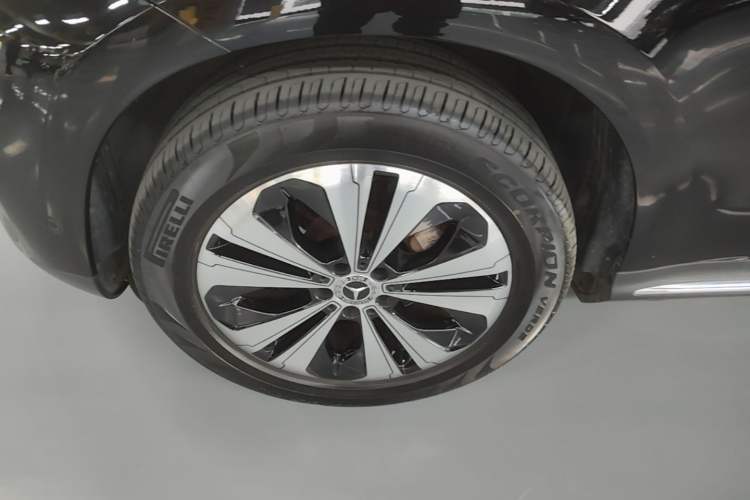 Used Mercedes-Benz EQC 2021 EQC 350 4MATIC Exterior 4