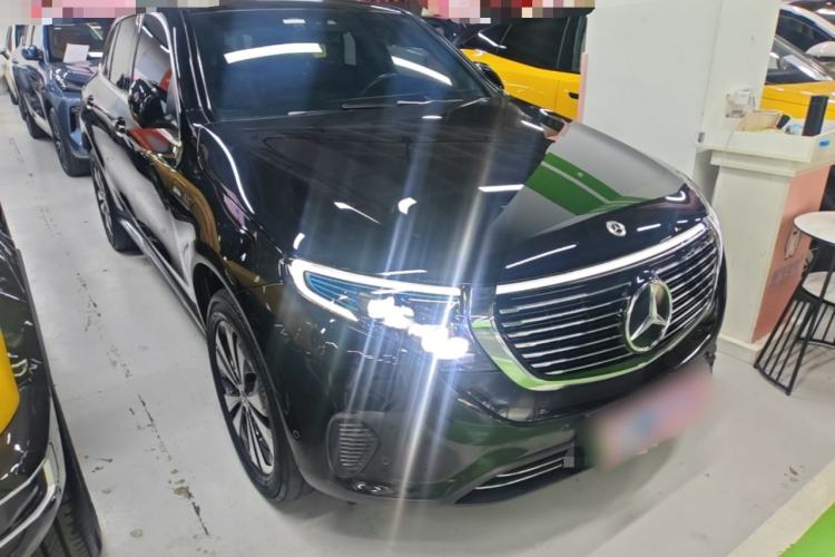 Used Mercedes-Benz EQC 2021 EQC 350 4MATIC Front Right 45 Deg