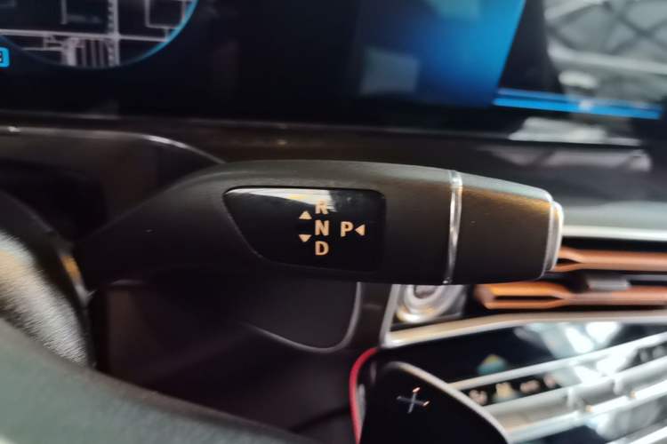 Used Mercedes-Benz EQC 2021 EQC 350 4MATIC Gear Lever