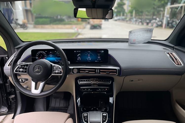 Used Mercedes-Benz EQC 2021 EQC 400 4MATIC Interior 1