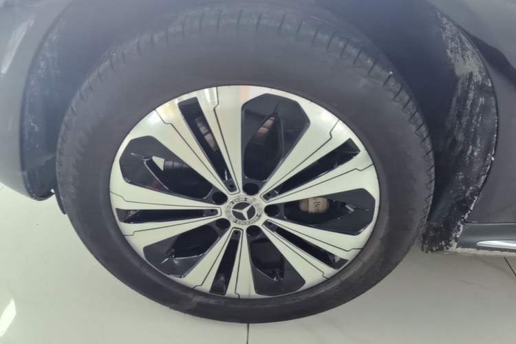 Used Mercedes-Benz EQC 2021 EQC 350 4MATIC Left Front Wheel Hub