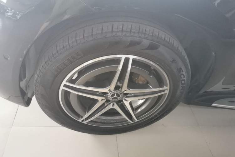 Used Mercedes-Benz EQC 2021 EQC 400 4MATIC Left Front Wheel Hub