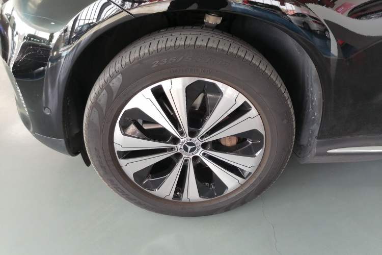 Used Mercedes-Benz EQC 2021 EQC 350 4MATIC Left Front Wheel Hub