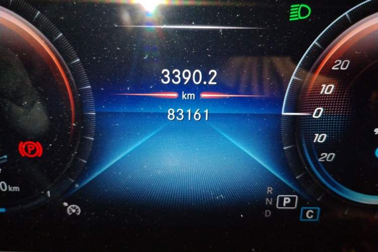 Used Mercedes-Benz EQC 2021 EQC 350 4MATIC Odometer Close Up