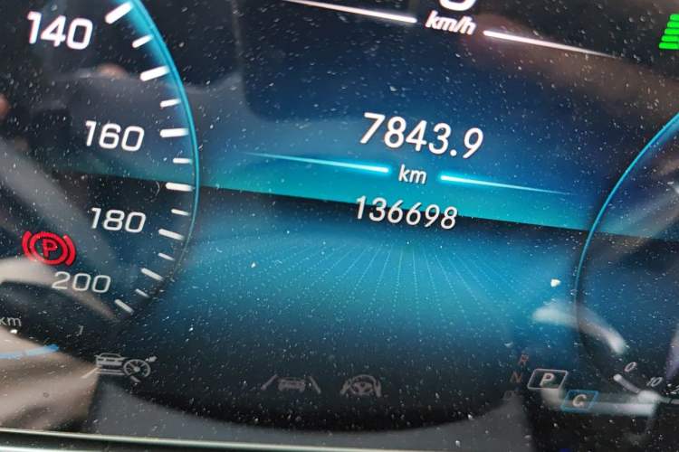 Used Mercedes-Benz EQC 2021 EQC 400 4MATIC Odometer Close Up