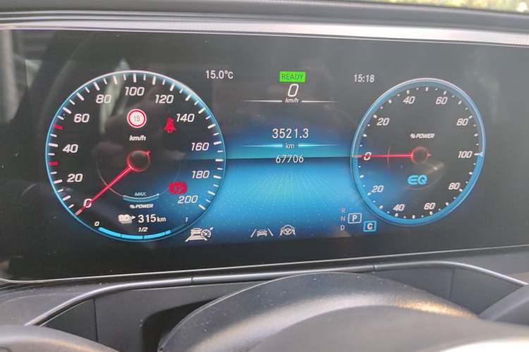 Used Mercedes-Benz EQC 2021 EQC 400 4MATIC Odometer Close Up