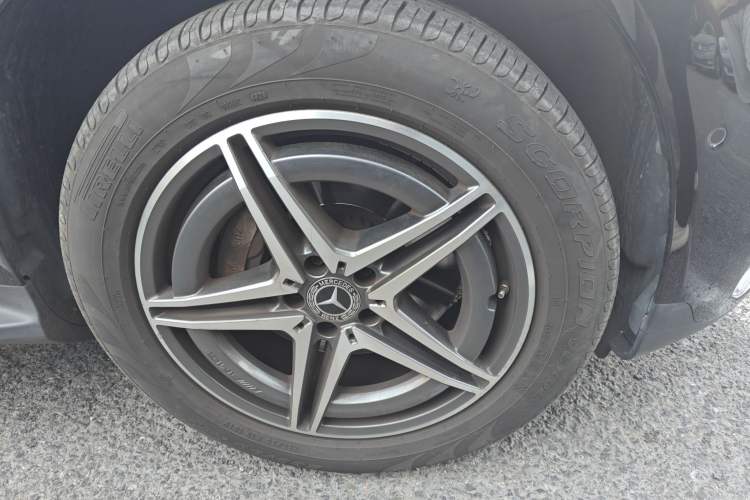 Used Mercedes-Benz EQC 2021 EQC 400 4MATIC Right Front Wheel Hub