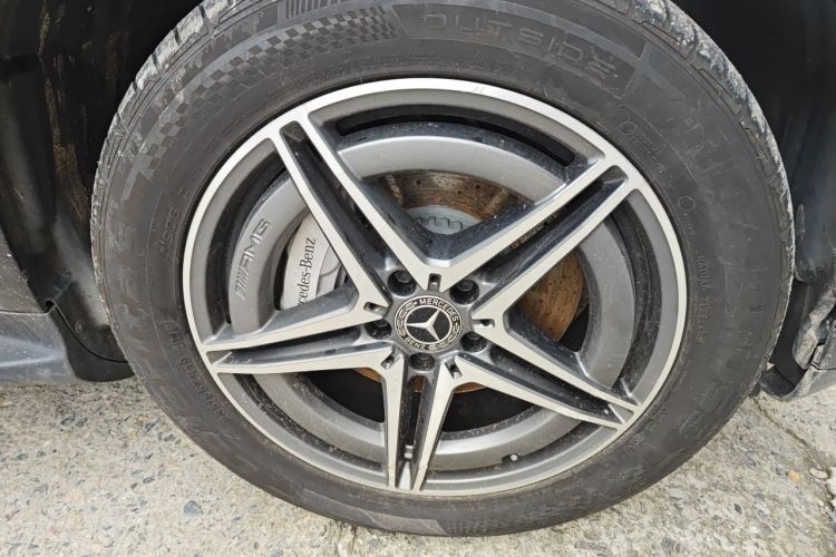 Used Mercedes-Benz EQC 2021 EQC 400 4MATIC Right Front Wheel Hub