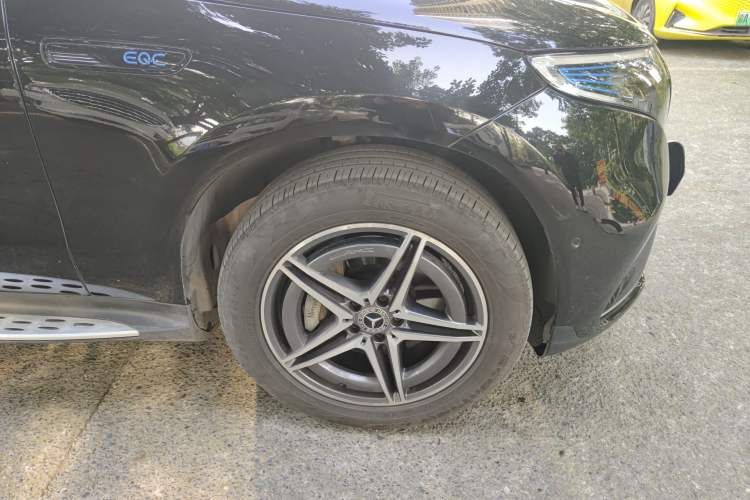 Used Mercedes-Benz EQC 2021 EQC 400 4MATIC Right Front Wheel Hub