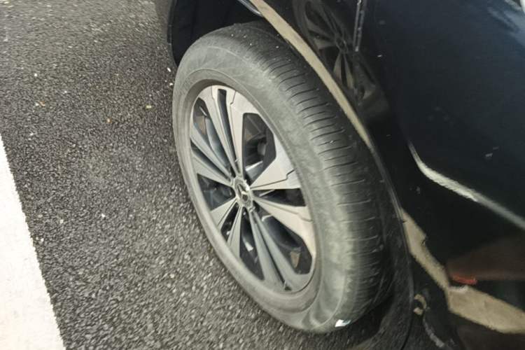 Used Mercedes-Benz EQC 2021 EQC 350 4MATIC Right Rear Wheel Hub