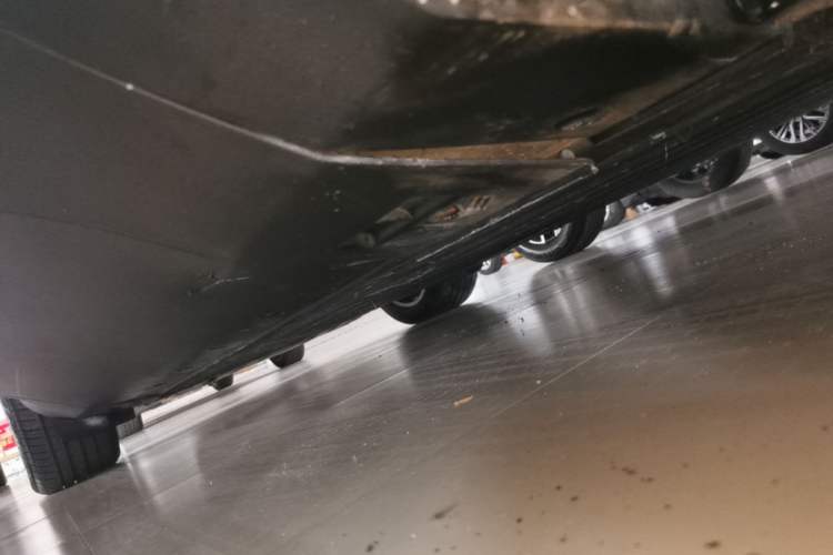 Used Mercedes-Benz EQC 2021 EQC 400 4MATIC Right Side Sill