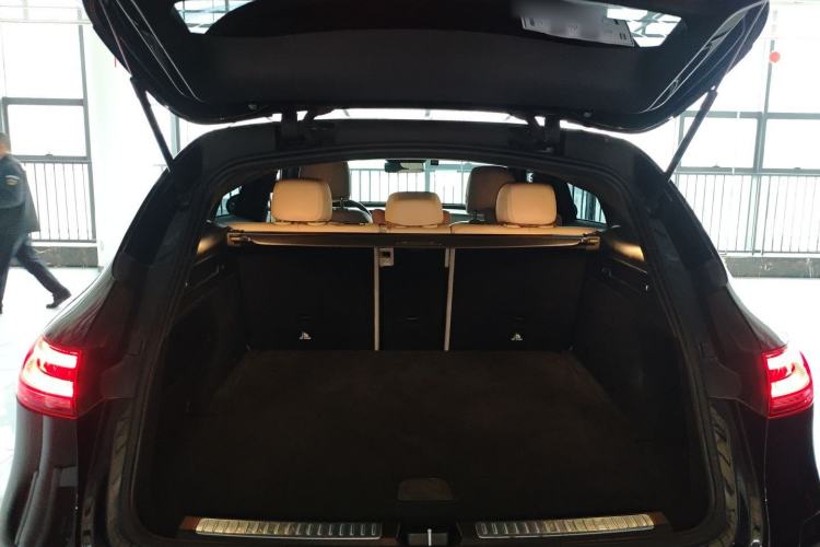 Used Mercedes-Benz EQC 2021 EQC 400 4MATIC Trunk