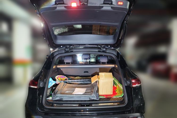 Used Mercedes-Benz EQC 2021 EQC 400 4MATIC Trunk