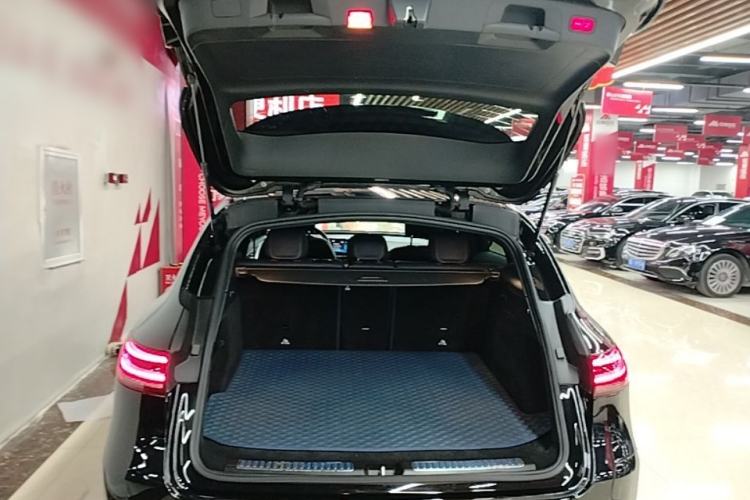 Used Mercedes-Benz EQC 2021 EQC 400 4MATIC Trunk
