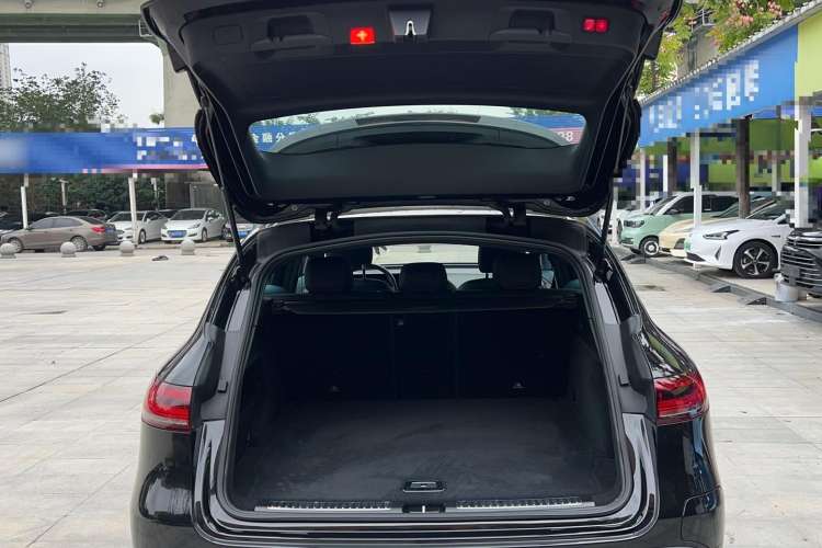 Used Mercedes-Benz EQC 2021 EQC 400 4MATIC Trunk