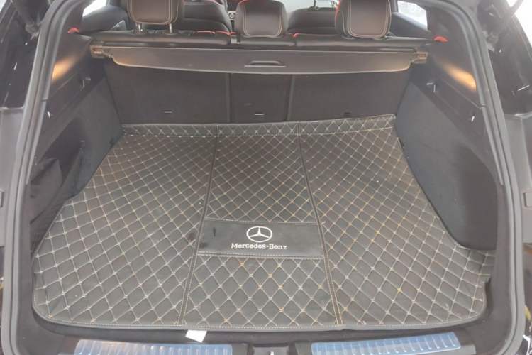 Used Mercedes-Benz EQC 2021 EQC 350 4MATIC Trunk
