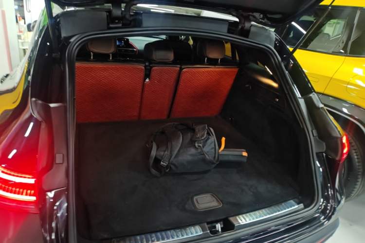 Used Mercedes-Benz EQC 2021 EQC 350 4MATIC Trunk