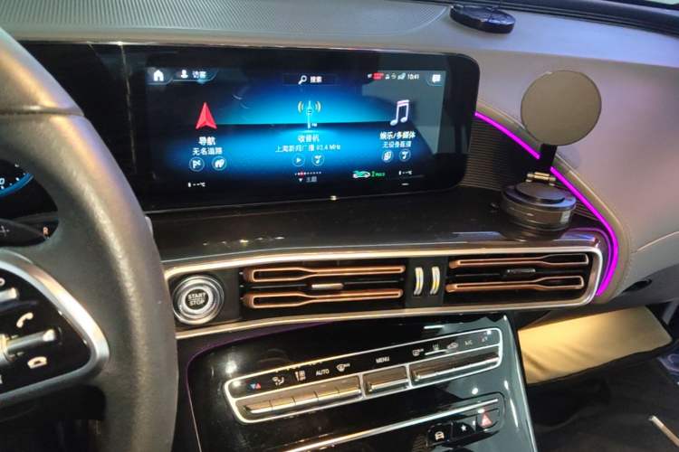 Used Mercedes-Benz EQC 2021 EQC 350 4MATIC Audio And AC Panel