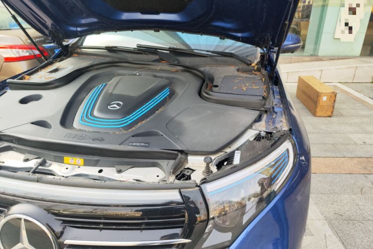 Used Mercedes-Benz EQC 2021 EQC 400 4MATIC Engine Bay Left