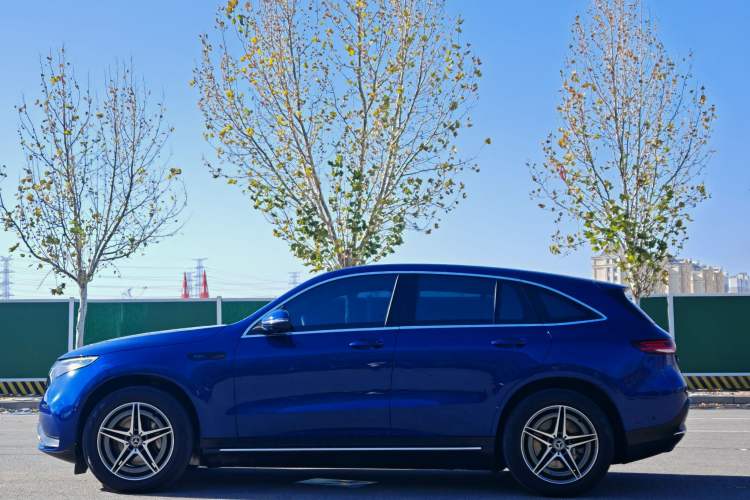 Used Mercedes-Benz EQC 2021 EQC 400 4MATIC Exterior 3