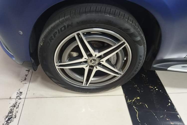 Used Mercedes-Benz EQC 2021 EQC 400 4MATIC Exterior 4