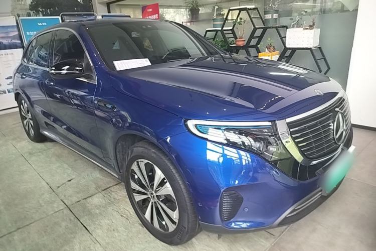 Used Mercedes-Benz EQC 2021 EQC 350 4MATIC Front Right 45 Deg