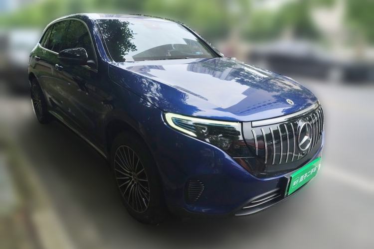 Used Mercedes-Benz EQC 2021 EQC 350 4MATIC Front Right 45 Deg