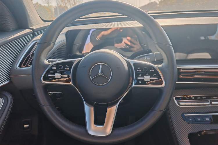 Used Mercedes-Benz EQC 2021 EQC 400 4MATIC Interior 4