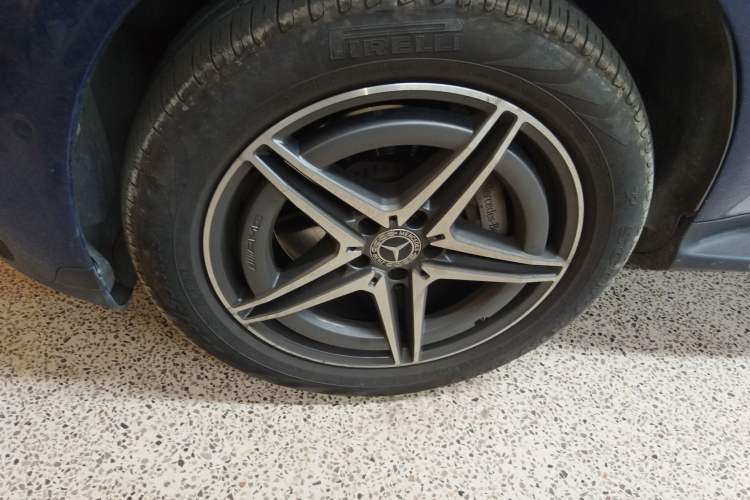 Used Mercedes-Benz EQC 2021 EQC 400 4MATIC Left Front Wheel Hub