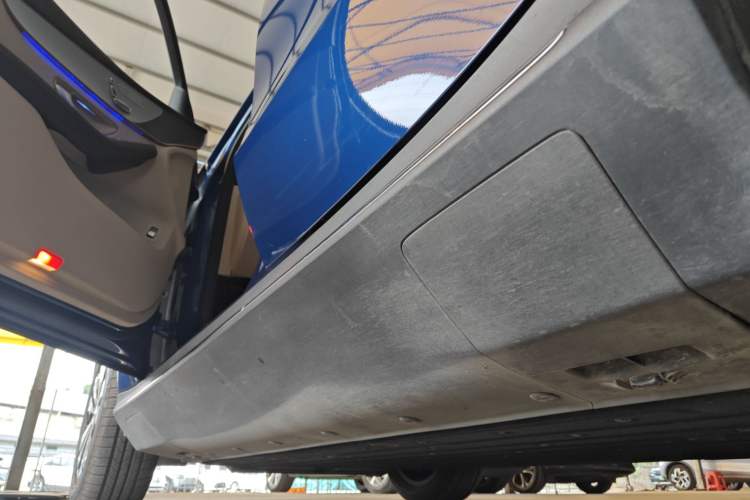 Used Mercedes-Benz EQC 2021 EQC 350 4MATIC Left Side Sill