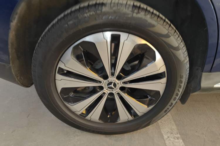 Used Mercedes-Benz EQC 2021 EQC 350 4MATIC Right Rear Wheel Hub