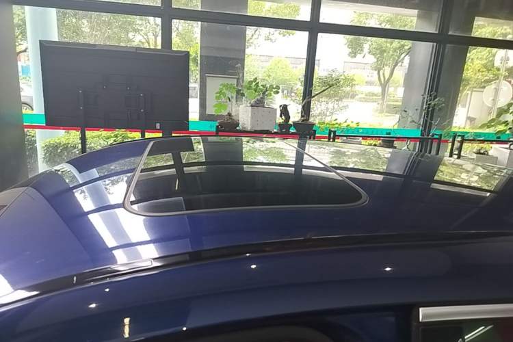 Used Mercedes-Benz EQC 2021 EQC 350 4MATIC Roof