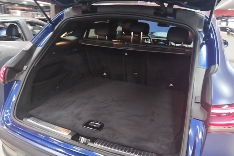 Used Mercedes-Benz EQC 2021 EQC 400 4MATIC Trunk