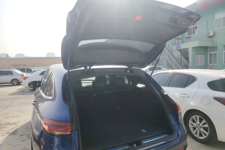 Used Mercedes-Benz EQC 2021 EQC 400 4MATIC Trunk