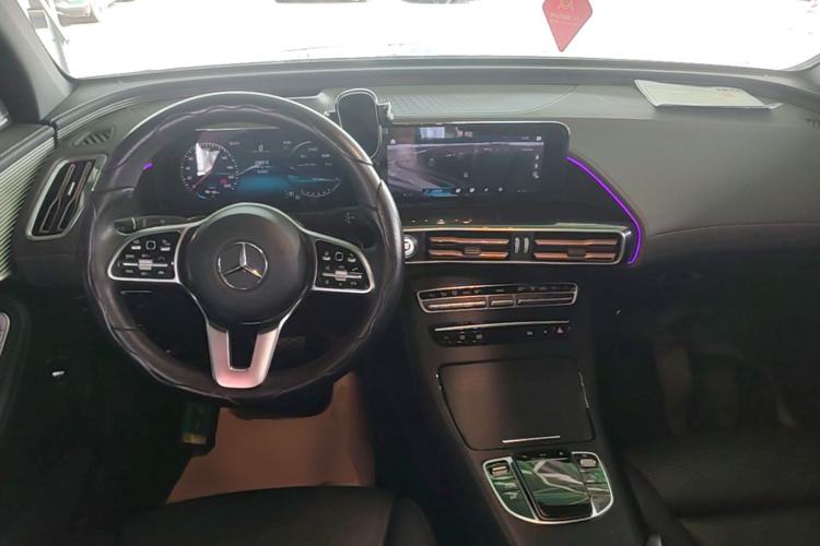 Used Mercedes-Benz EQC 2021 EQC 400 4MATIC Center Console