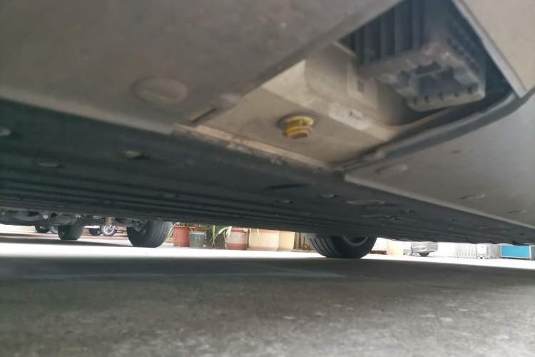 Used Mercedes-Benz EQC 2021 EQC 350 4MATIC Chassis Front Left
