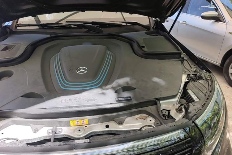 Used Mercedes-Benz EQC 2021 EQC 400 4MATIC Engine Bay Left