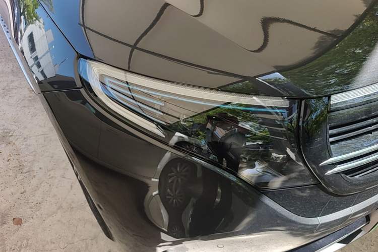 Used Mercedes-Benz EQC 2021 EQC 400 4MATIC Exterior 3