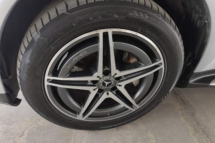 Used Mercedes-Benz EQC 2021 EQC 400 4MATIC Exterior 4